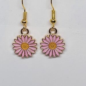 Charming Pink and Gold Daisy Earrings